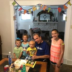 Meet your Posher, Dennis